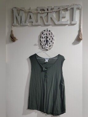 Time and Tru Olive Green Sleeveless Henley Tank